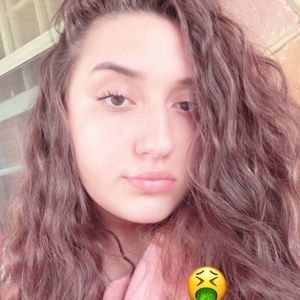 Meet your Posher, Cierra